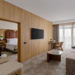 Hotel Funf Luxury Resort & Spa Miracleon