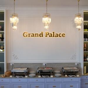 Hotel Grand Palace