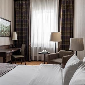 Petro Palace Hotel