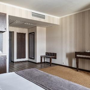 Petro Palace Hotel