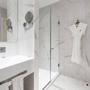 Hotel B.60
