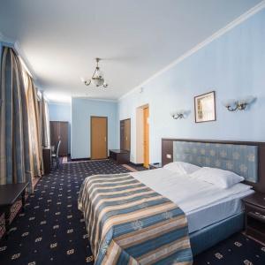 Гостиница Симферополь Гранд-Отель (б. Украина)