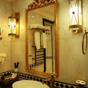 Golden Palace Hotel