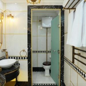 Golden Palace Hotel