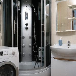 Accomodation facility Apartments Savina U Ploshchadi Pobedy Uralskaya street 10