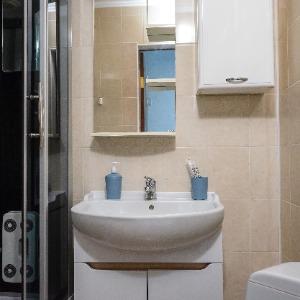 Accomodation facility Apartments Savina U Ploshchadi Pobedy Uralskaya street 10