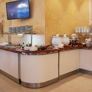 Hotel Alye Parusa
