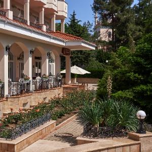 Hotel Alye Parusa