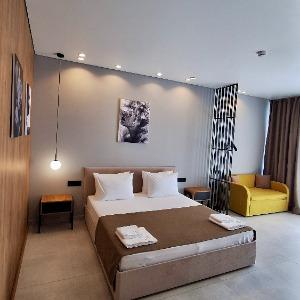 Art More Hotel