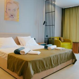 Art More Hotel