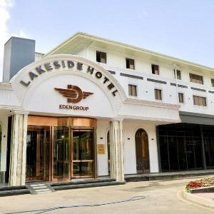 Lakeside Hotel