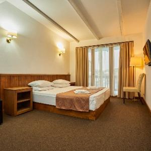 Hotel DEM