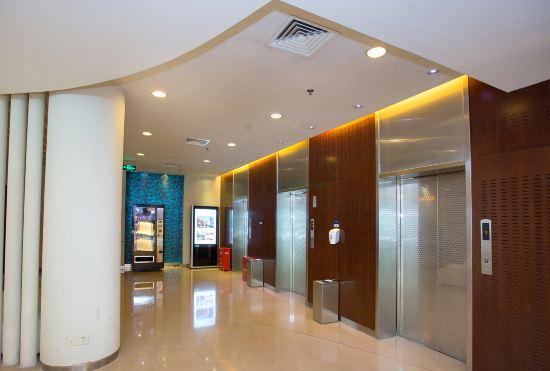 Гостиница Holiday Inn Express Shanghai Putuo