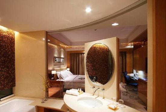 Гостиница New World Wuhan Hotel