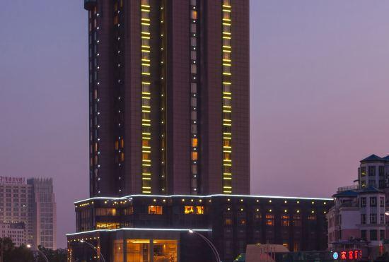 Гостиница Renaissance Wuhan Hotel