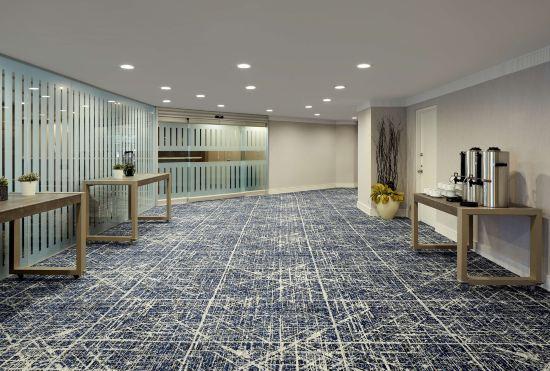 Гостиница Doubletree by Hilton Montreal