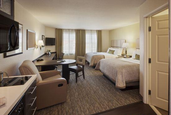 Гостиница Wingate by Wyndham Calgary Airport