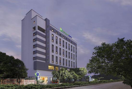 Гостиница Holiday Inn Express Ahmedabad Prahlad Nagar