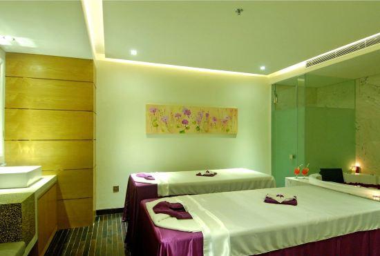 Holiday Beach Hotel Danang