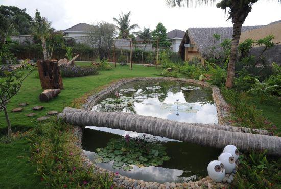 Hotel Aroma Beach Resort and Spa