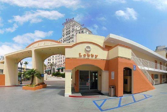 Гостиница Baymont by Wyndham San Diego Downtown