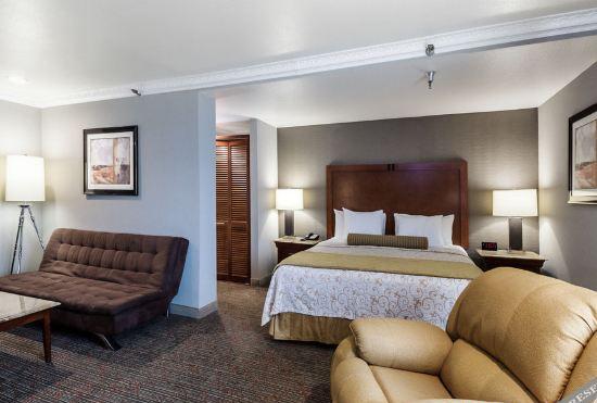 Гостиница Best Western Plus Newport Mesa Inn