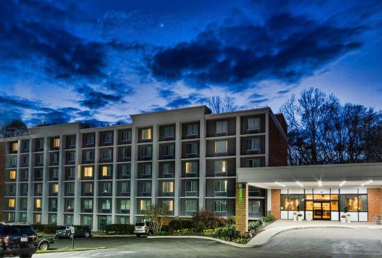 Гостиница Holiday Inn Charlottesville-Univ Area