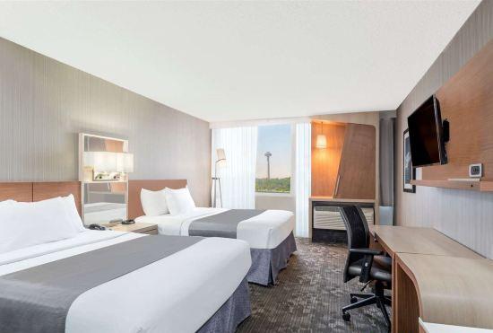 Гостиница Wyndham Garden at Niagara Falls