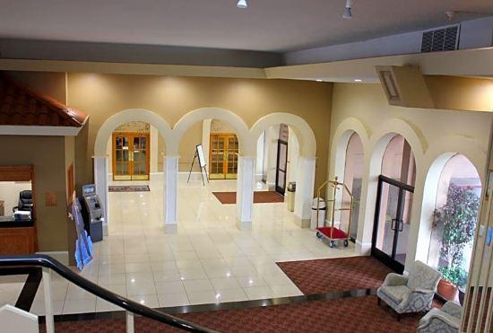 Гостиница Ramada by Wyndham Fresno North