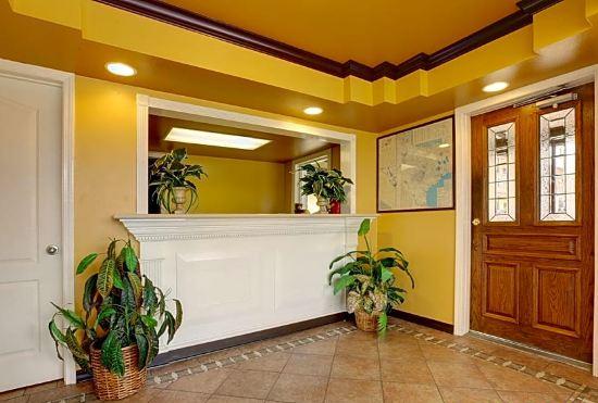 Гостиница Americas Best Value Inn Longview