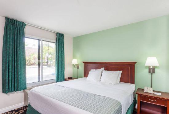 Гостиница Ramada by Wyndham Oceanside