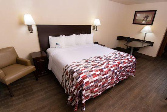 Hotel Baymont by Wyndham Kingman