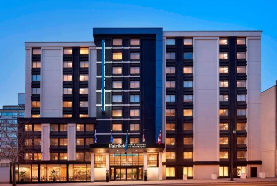 Гостиница Fairfield by Marriott Montreal Downtown