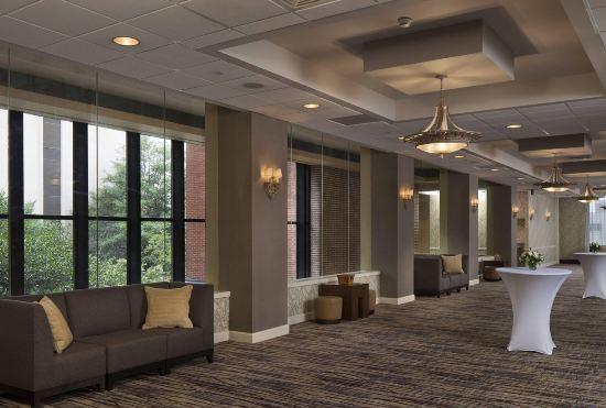 Гостиница Winston-Salem Marriott