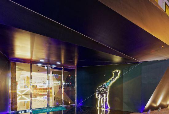 Hotel 7 Taichung