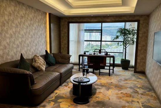 Гостиница Shengshi Qianhe Hotel Kunming