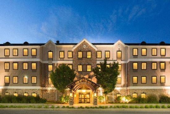 Гостиница Staybridge Suites Toledo - Maumee