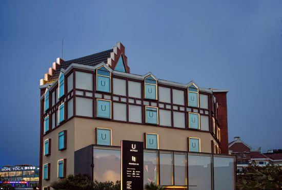 U Hotels