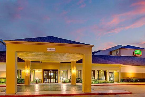 Гостиница Courtyard Houston Westchase