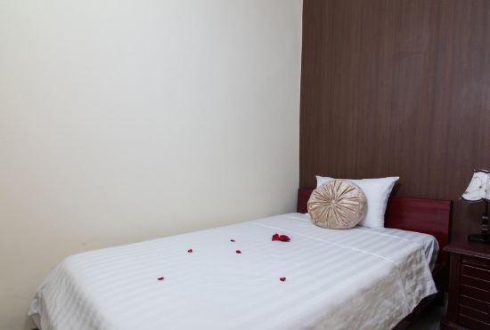 Hanoi Elpis Hotel