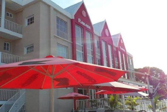 Hotel Ramada by Wyndham Tikal Isla de Flores