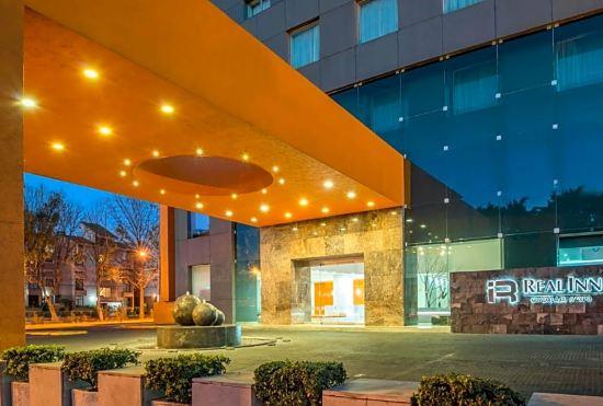 Гостиница Real Inn Guadalajara Expo