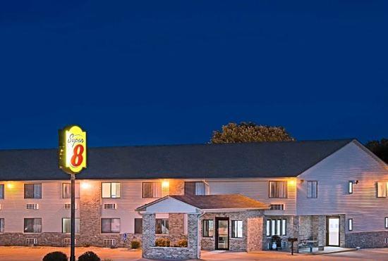 Hotel Super 8 by Wyndham Humboldt