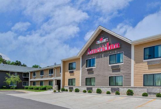 Hotel AmericInn by Wyndham Algona