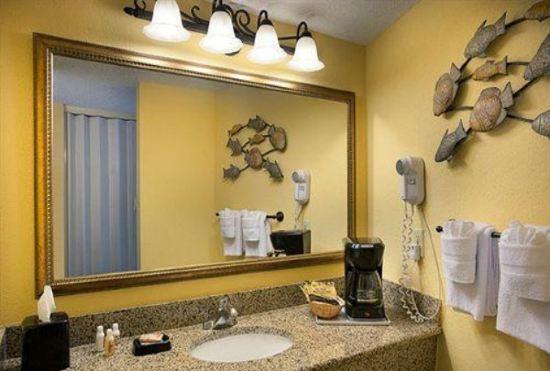 Гостиница Sea Crest Oceanfront Resort