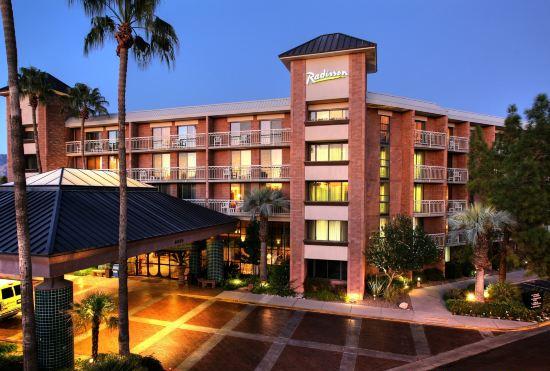 Hotel Embassy Suites by Hilton Tucson East