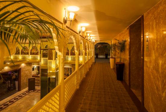 Hotel Vesta Maurya Palace