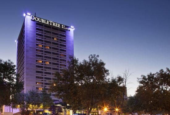 Гостиница DoubleTree by Hilton Albuquerque