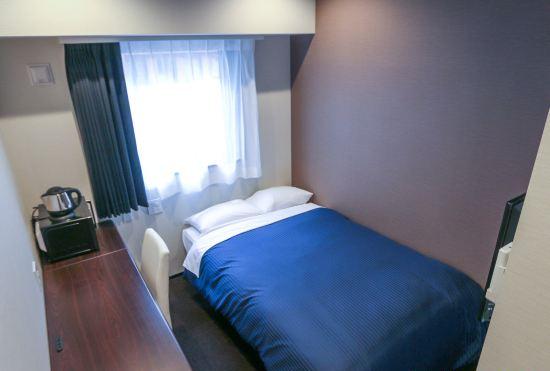 Hotel LiVEMAX Yokohama-Kannai-Ekimae