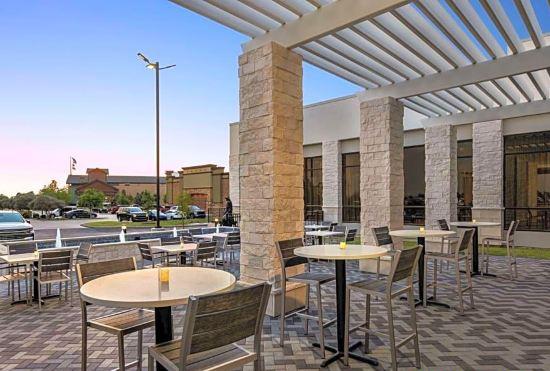 Гостиница Embassy Suites by Hilton Round Rock